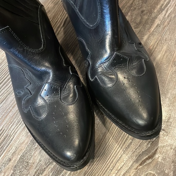 Urban Outfitters black boots - Picture 6 of 7